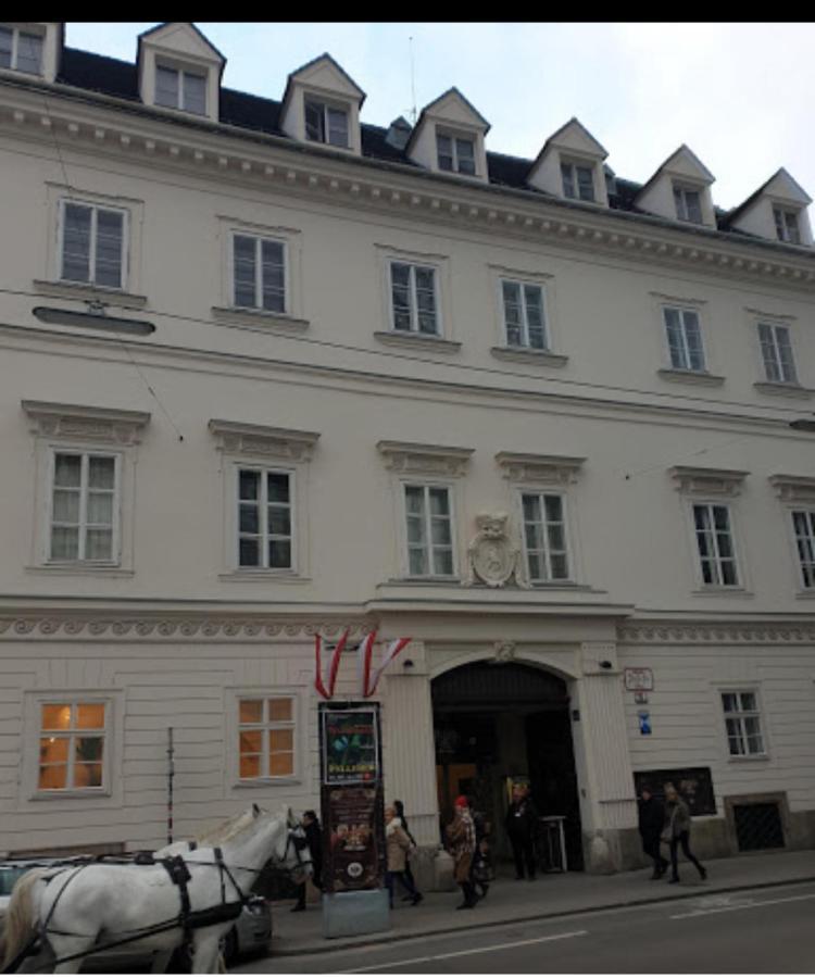 Ferienwohnung Palais Palffy Wien Exterior foto